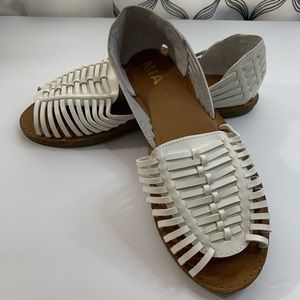 Mia Women’a Huarache Sandal Flat White color, size 6,7,8,9,11